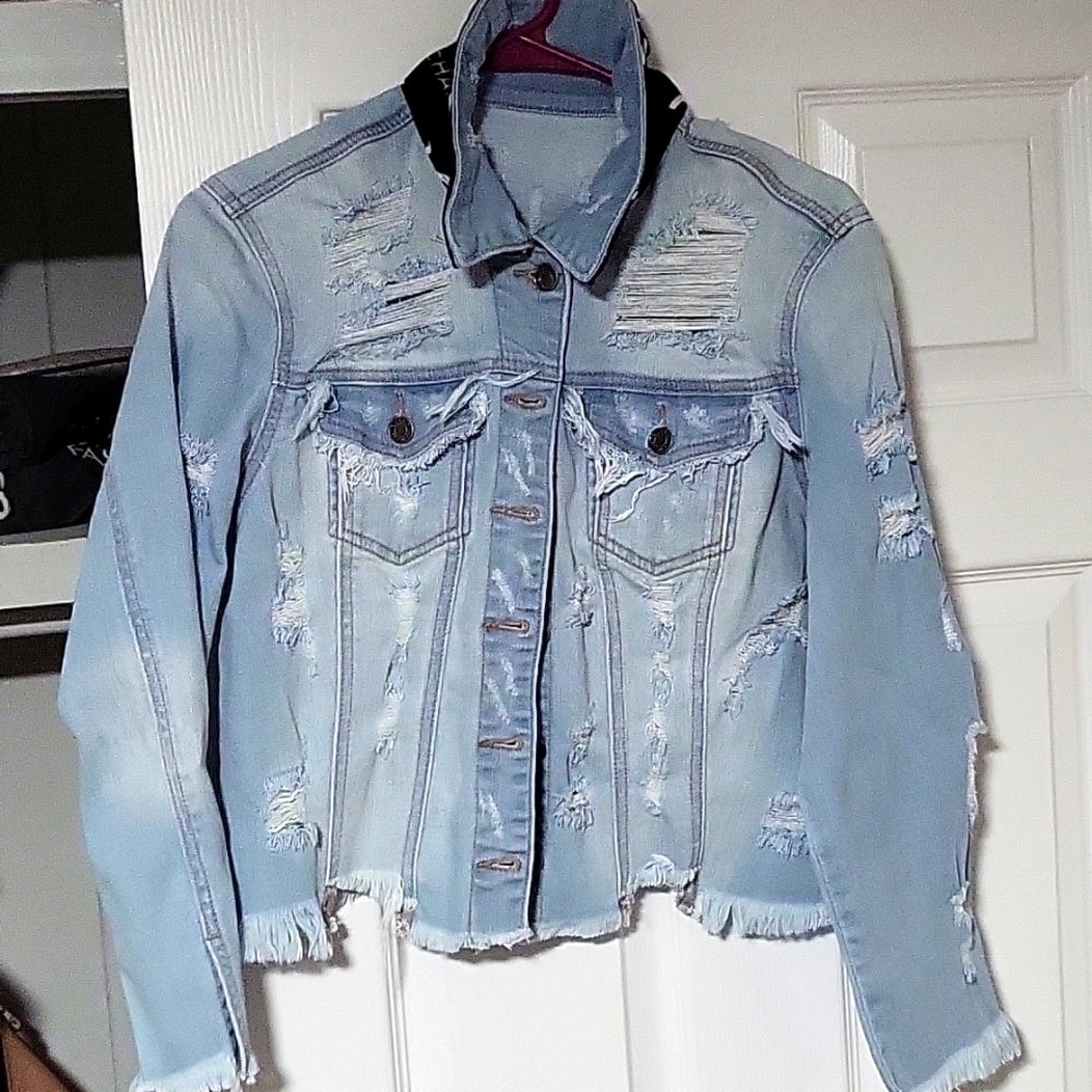 🖤BEAUTIFUL BRAND NEW JEAN JACKET